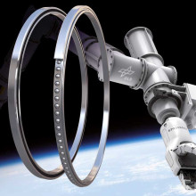 Los delgados rodamientos de bolas de precisión mueven la alta tecnología en el espacio