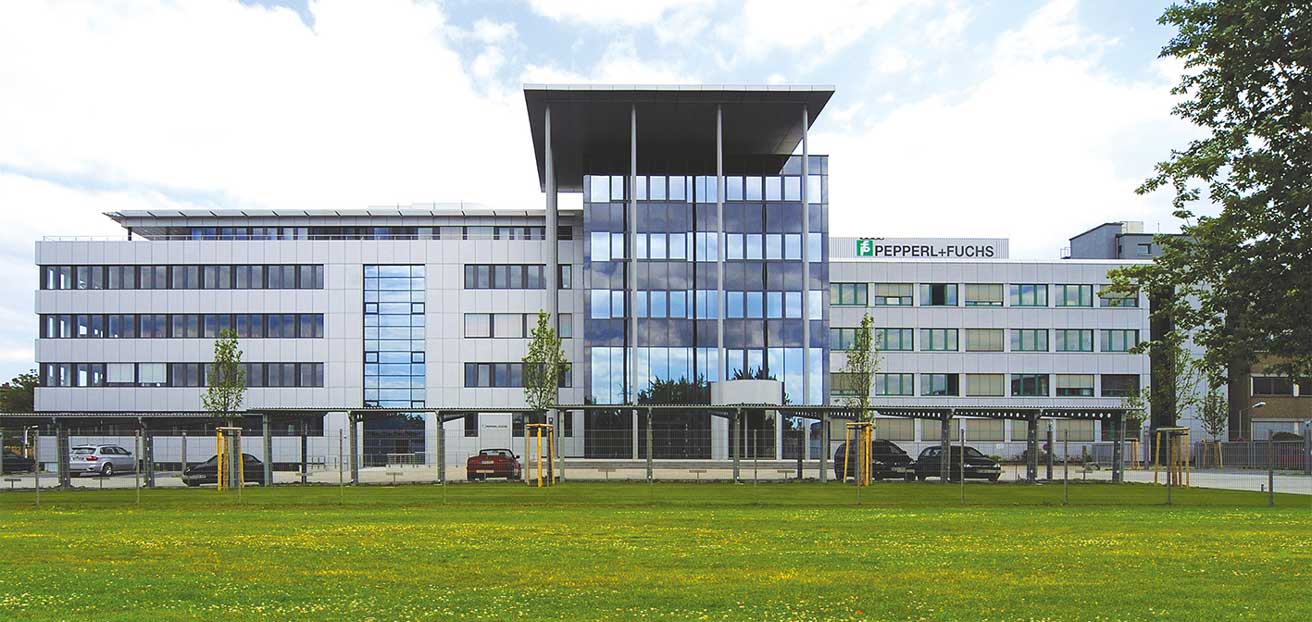 Pepperl Fuchs Firmengebäude