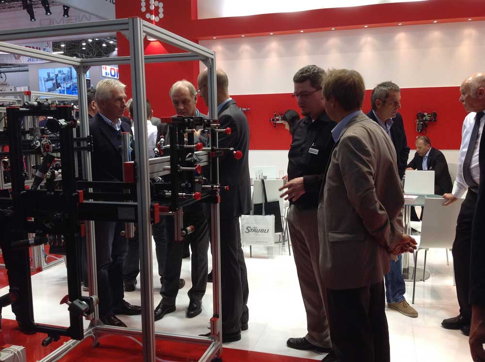 Fußball Profis am Messestand auf der K2013