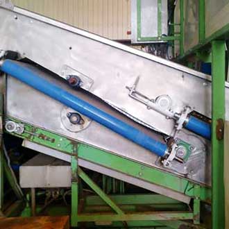 Gehäuselager Salaterntemaschine
